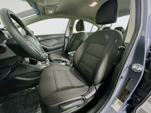 Used 2016 Kia Forte LX image 18