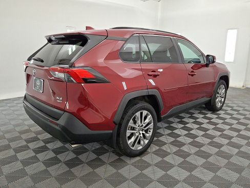 Used 2023 Toyota RAV4 XLE Premium AWD/4WD image 17