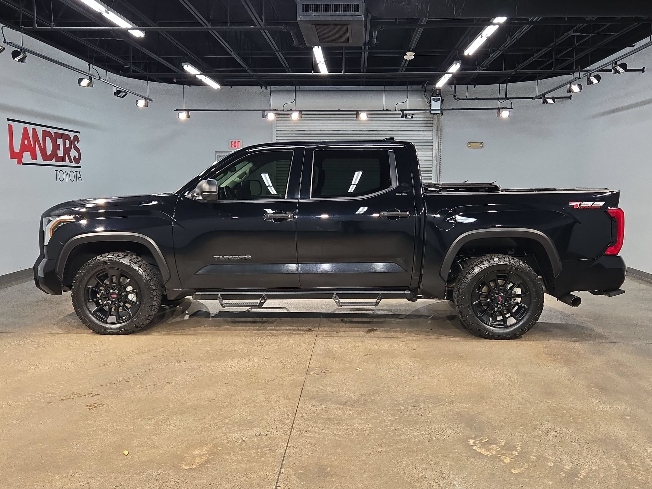 Used 2023 Toyota Tundra SR5 AWD/4WD image 4