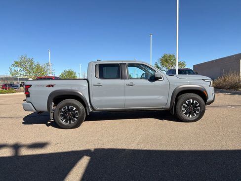 Used 2024 Nissan Frontier PRO-4X w/ Technology Package image 4