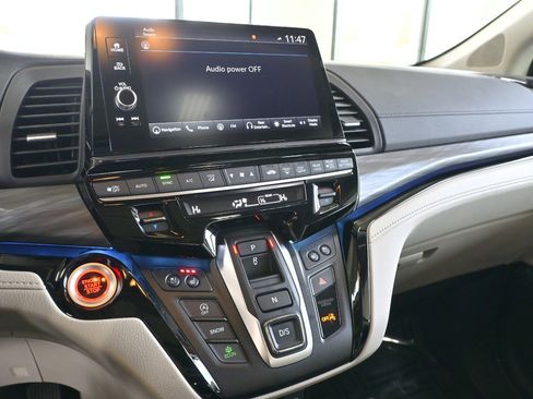 Used 2025 Honda Odyssey Elite image 24