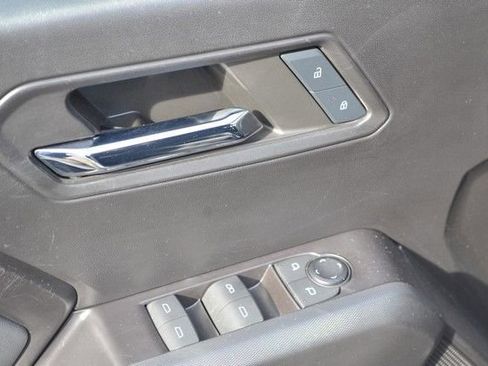 Used 2024 Chevrolet Colorado LT w/ LT Convenience Package II image 16