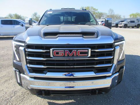 New 2026 GMC Sierra 2500 SLT w/ SLT Premium Package AWD/4WD image 12