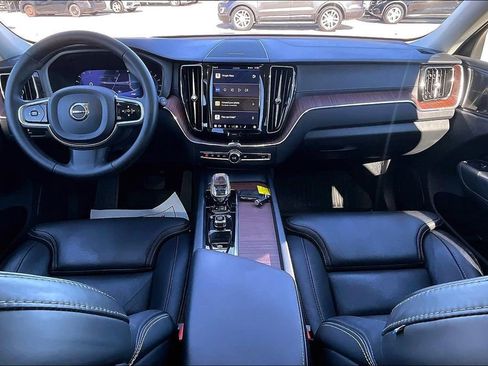 Certified 2023 Volvo XC60 B5 Ultimate image 21