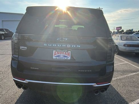 New 2025 Chevrolet Suburban Premier w/ Sun And Tow Package image 6