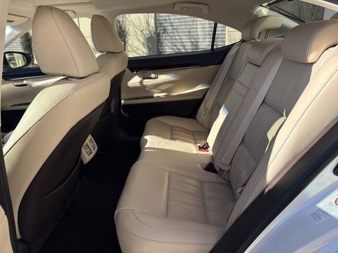 Used 2017 Lexus ES 350 image 31