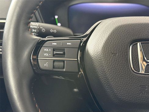 Used 2026 Honda CR-V Sport Touring image 18