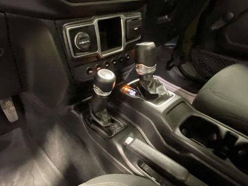 Used 2020 Jeep Wrangler Unlimited Sport image 16