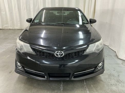 Used 2014 Toyota Camry SE image 9