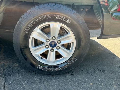 Used 2015 Ford F150 XLT RWD image 11