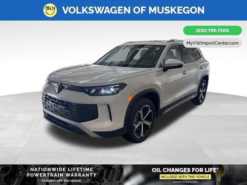 New 2026 Volkswagen Tiguan SE image 3