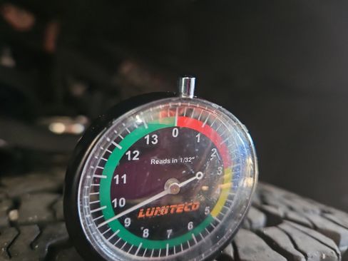 Used 2025 Toyota Tacoma TRD Off-Road image 25