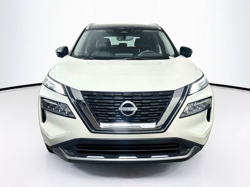 Used 2023 Nissan Rogue SL w/ SL Premium Package FWD image 2