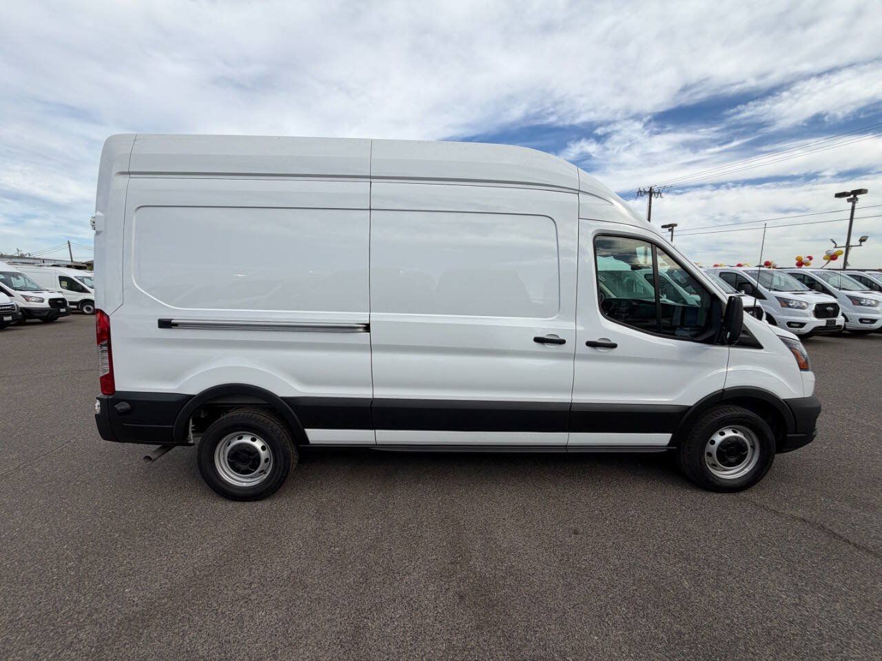 Used 2025 Ford Transit 250 148 High Roof w/ Load Area Protection Package RWD image 5