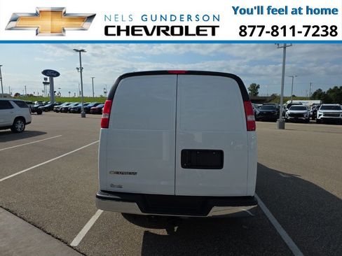 New 2025 Chevrolet Express 2500 w/ Driver Convenience Package image 5