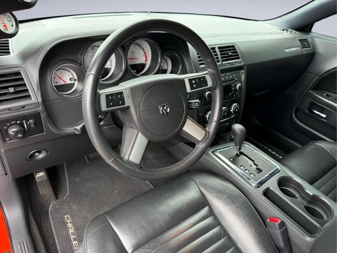 Used 2009 Dodge Challenger R/T RWD image 15