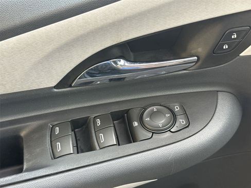 Used 2017 Chevrolet Bolt LT FWD image 21