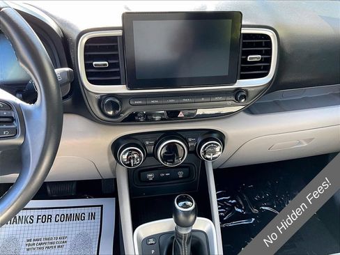 Used 2023 Hyundai Venue SEL w/ Cargo Package FWD image 6