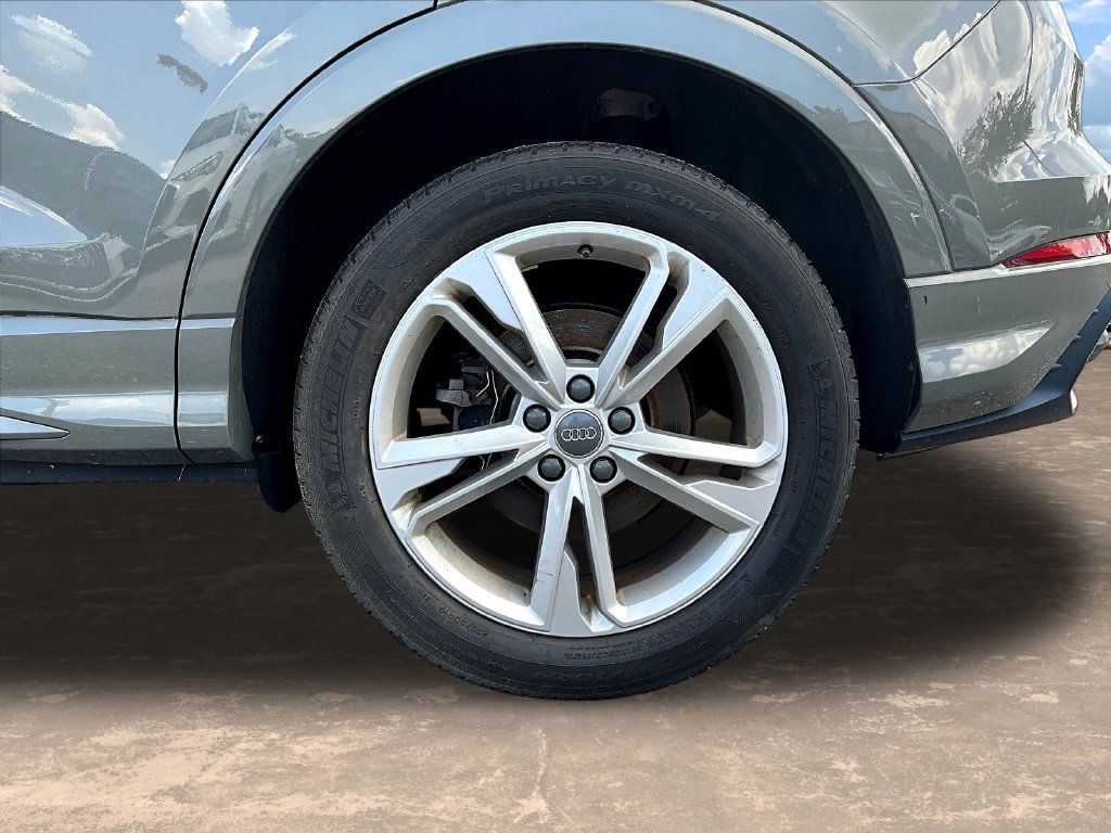 Used 2020 Audi Q3 2.0T Premium Plus AWD/4WD image 32