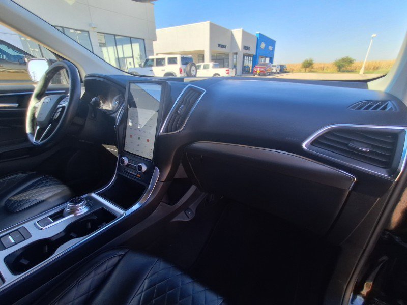 Used 2023 Ford Edge Titanium AWD/4WD image 14