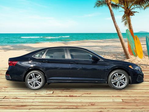 Used 2024 Volkswagen Jetta SE image 6