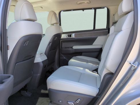 Certified 2024 Hyundai Santa Fe Calligraphy image 13