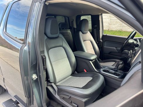 Used 2017 Chevrolet Colorado Z71 image 36