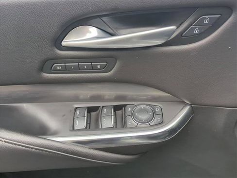 Used 2024 Cadillac XT4 Premium Luxury image 11