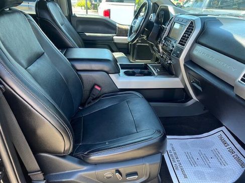 Used 2017 Ford F250 Lariat w/ Lariat Ultimate Package image 12