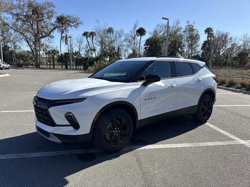 New 2026 Chevrolet Blazer LT w/ Midnight/Sport Edition FWD image 7