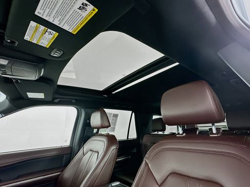 Used 2024 Ford Expedition Max Limited image 26