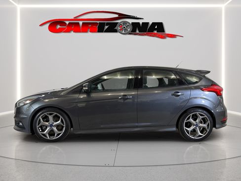 Used 2016 Ford Focus ST FWD image 10