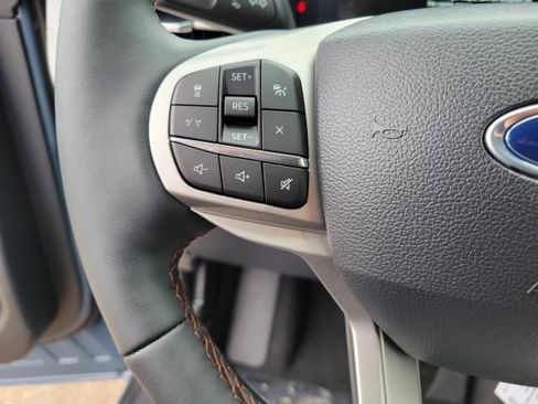 New 2025 Ford Explorer Active w/ Active Comfort Package image 21