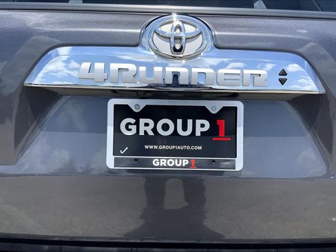 Used 2021 Toyota 4Runner Limited AWD/4WD image 10