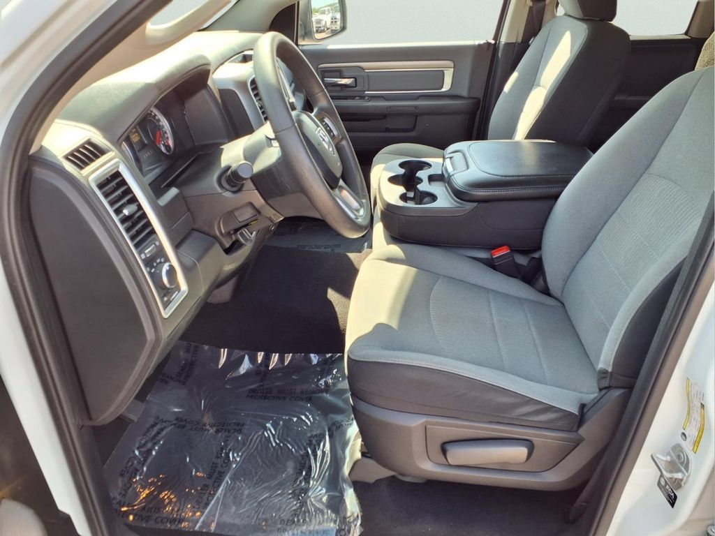 Used 2024 RAM 1500 Classic SLT AWD/4WD image 21