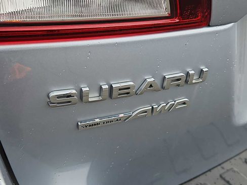 Used 2018 Subaru Outback 2.5i Premium image 12