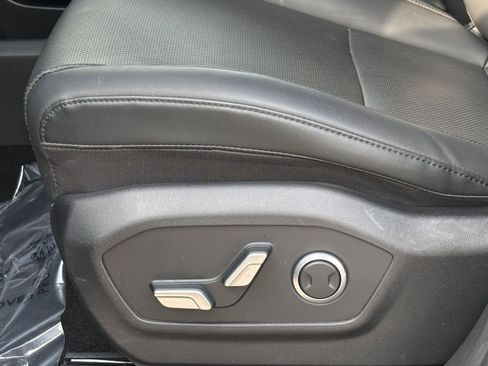 Used 2025 Hyundai Santa Fe SEL image 23