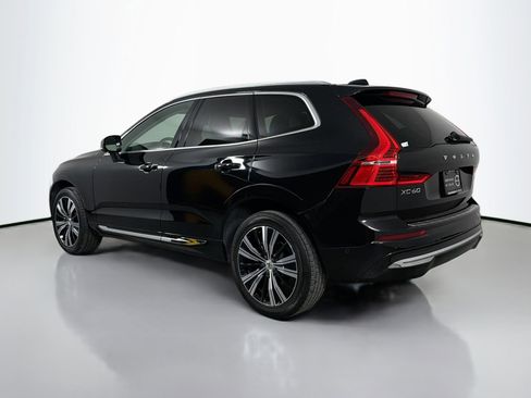 Certified 2023 Volvo XC60 B5 Plus w/ Climate Package image 8