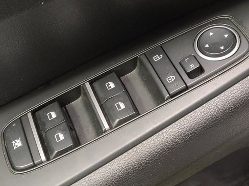 Used 2023 Kia Forte LXS image 27