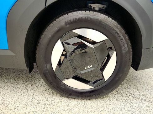 Used 2026 Kia EV9 Wind image 9