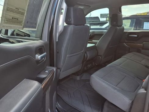 Used 2019 Chevrolet Silverado 1500 LT Trail Boss w/ Convenience Package AWD/4WD image 16