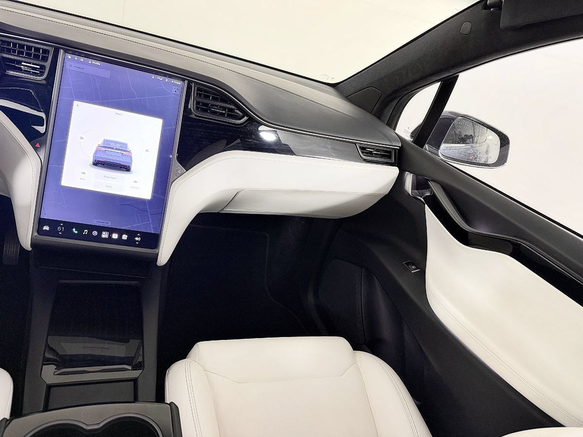 Used 2018 Tesla Model X 75D AWD/4WD image 55