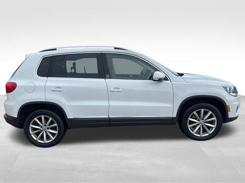 Used 2017 Volkswagen Tiguan Wolfsburg Edition image 7