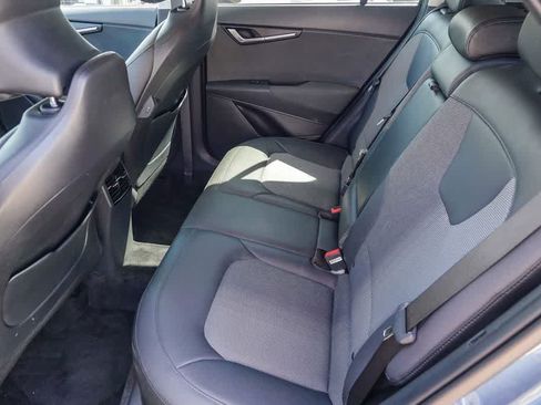 Certified 2023 Kia Niro EX FWD image 17
