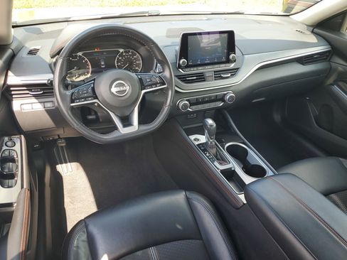 Certified 2024 Nissan Altima 2.5 SR FWD image 15