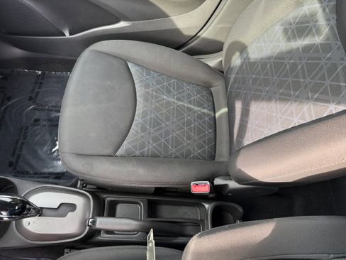 Used 2022 Chevrolet Spark LT image 14