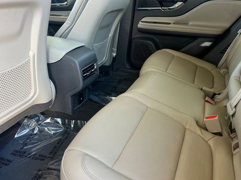 Certified 2022 Lincoln Corsair Grand Touring image 12