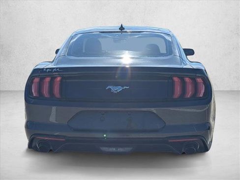 Used 2022 Ford Mustang Coupe image 7