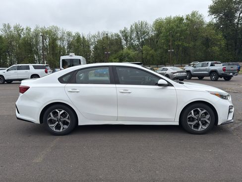 Used 2021 Kia Forte LXS FWD image 24