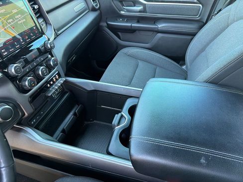 Used 2019 RAM 1500 Big Horn AWD/4WD image 30